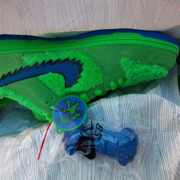 Nike sb dunk grateful dead sz 11 w/ hoodie